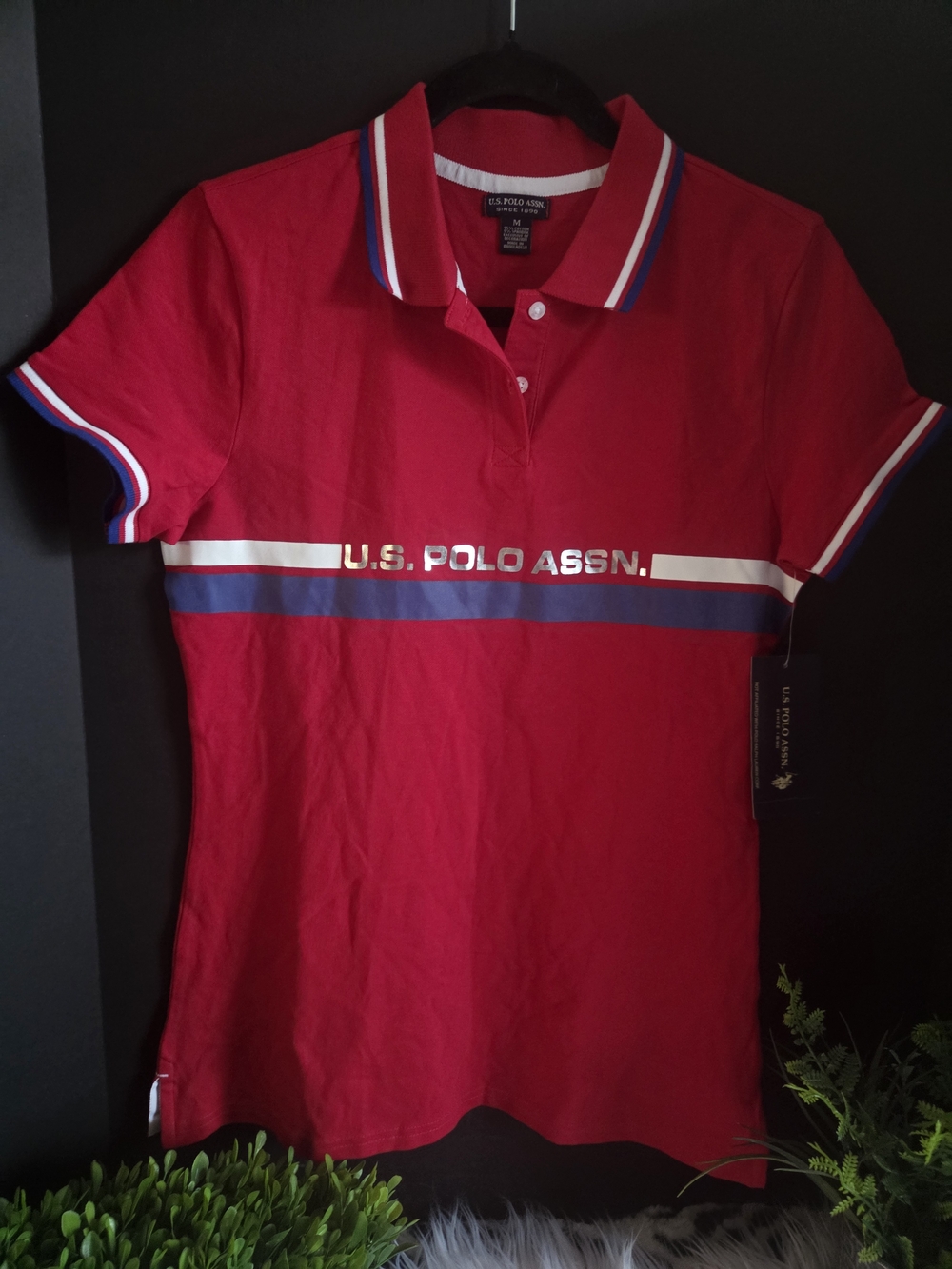 NEW U.S. Polo Assn. Women's Graphic Red Polo Shirt with White and Navy In Size M